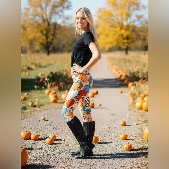 NEW Womens Pumpkin Thanksgiving Leggings Luxury Fall Yoga Pants Sizes OS/TC/TC2 - Picture 5 of 12